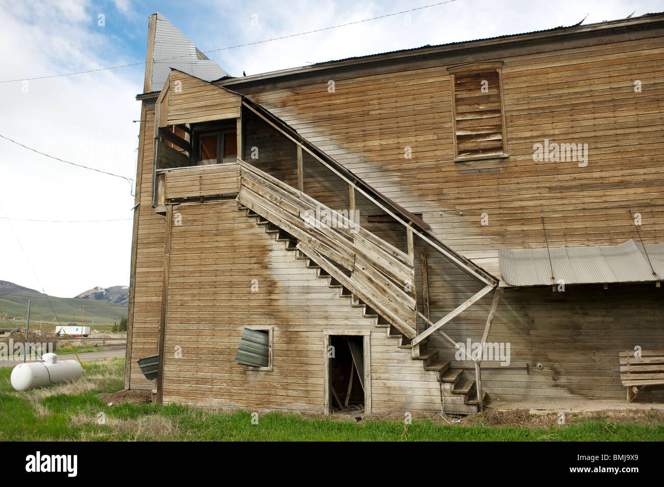 Ghost Town. Abandoned building. old train station. Lima Montana, USA Stock Photo Alamy