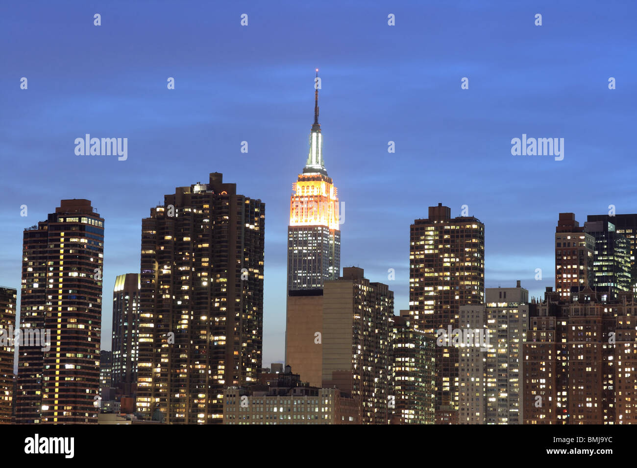 Midtown Manhattan skyline at Night, New York City Stock Photo - Alamy