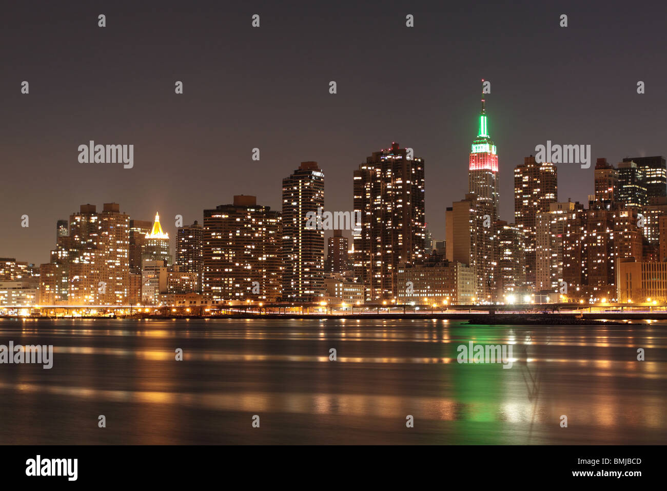 Midtown Manhattan skyline at Night, New York City Stock Photo - Alamy