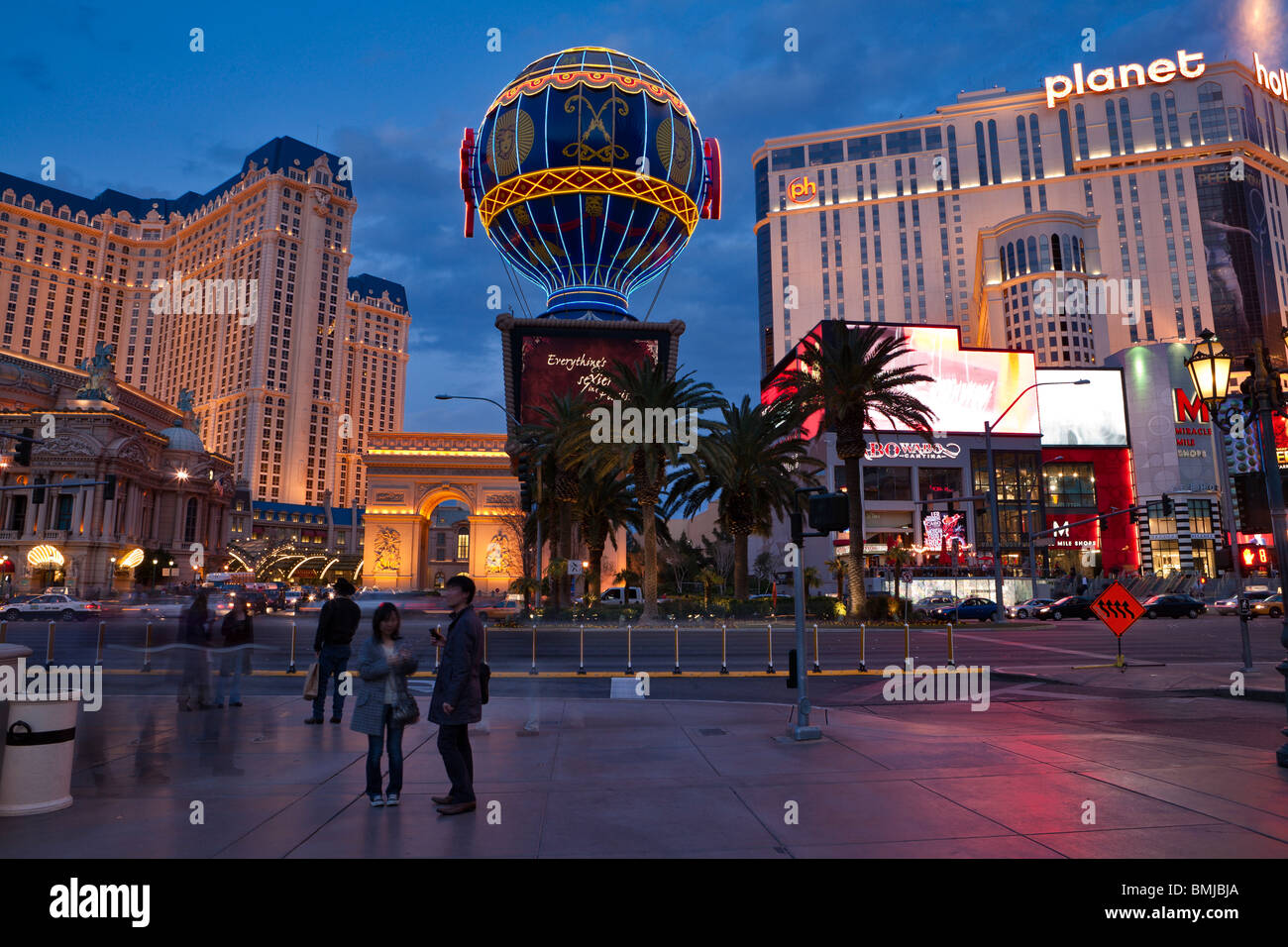 Las Vegas Blvd At Night Las Vegas Nevada USA Stock Photo Alamy