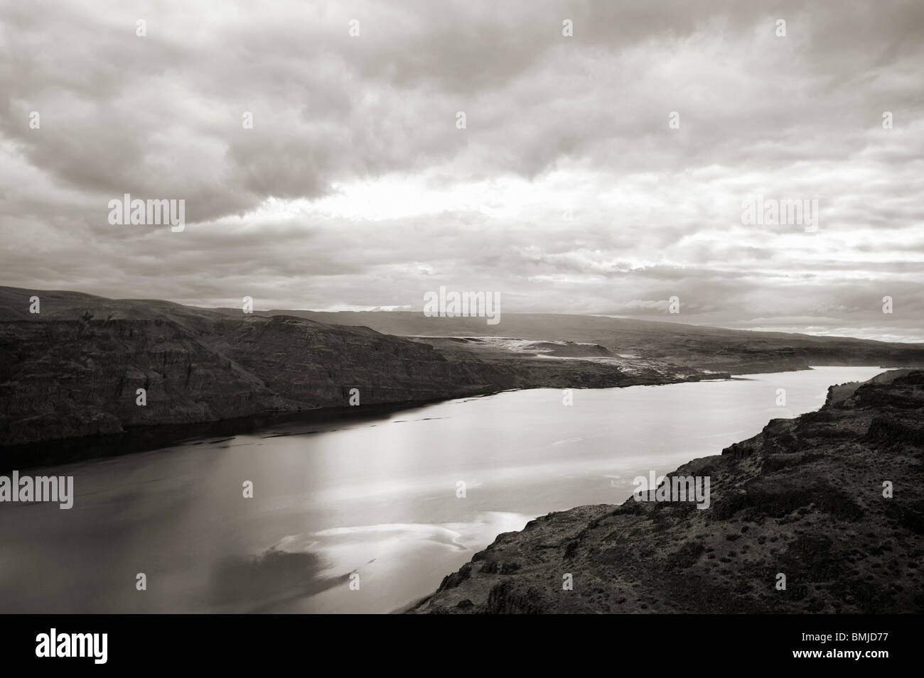 Columbia river crossing hi-res stock photography and images - Alamy