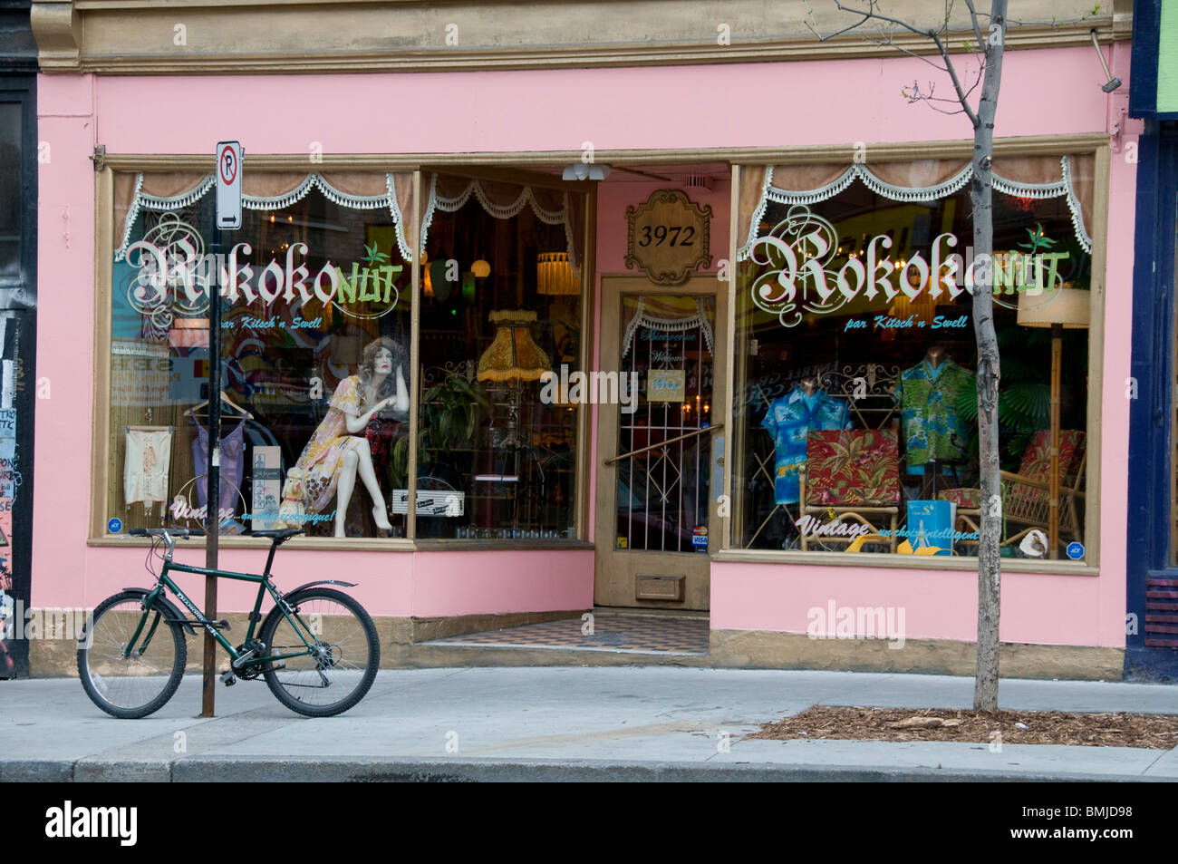 Boutiques Boulevard Saint laurent Montreal Canada Stock Photo Alamy
