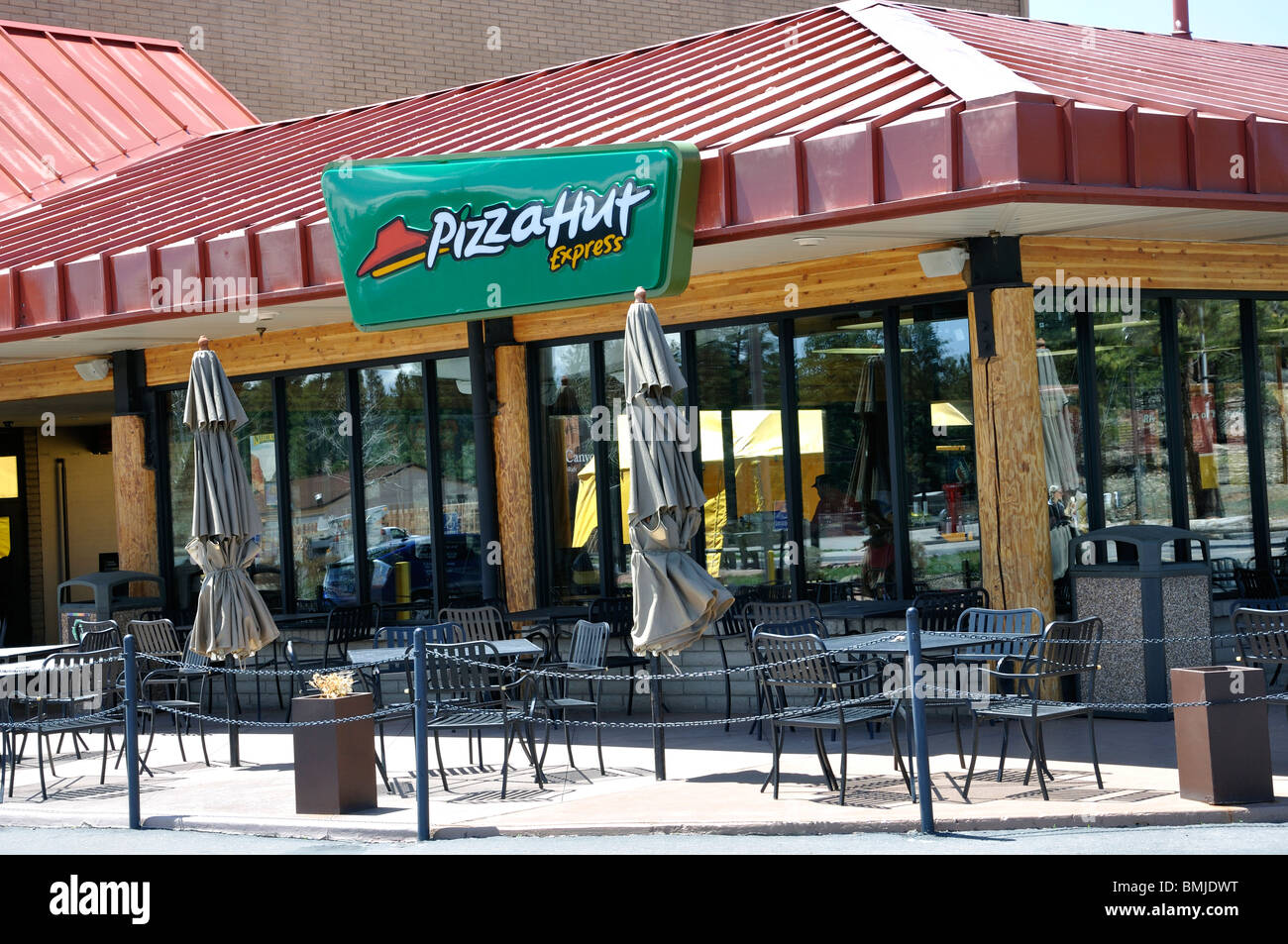 Pizza Hut restaurant in Grand Canyon town, Arizona, USA Stock Photo Alamy