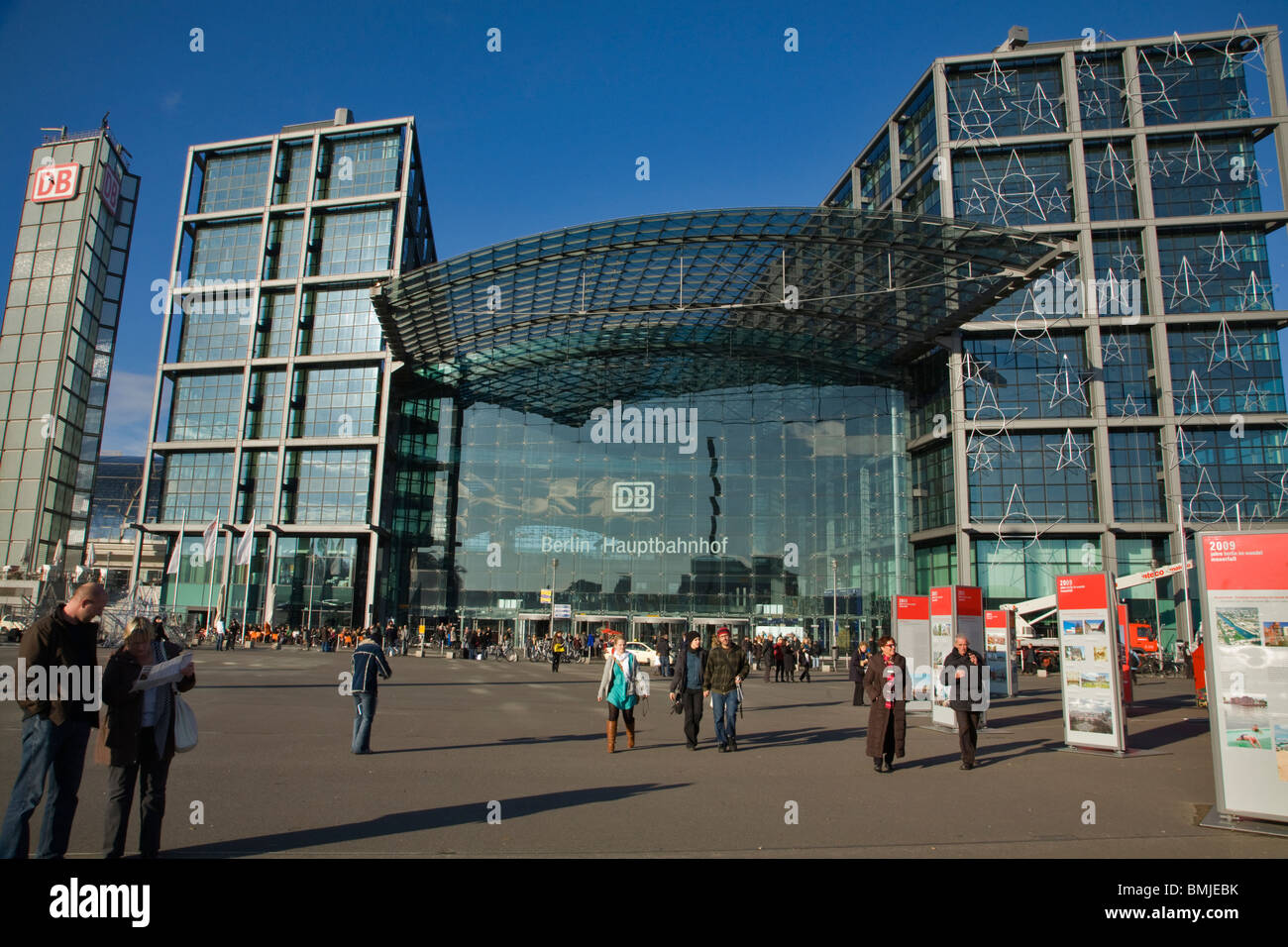 Berlin hauptbahnhof train station, Germany Stock Photo - Alamy