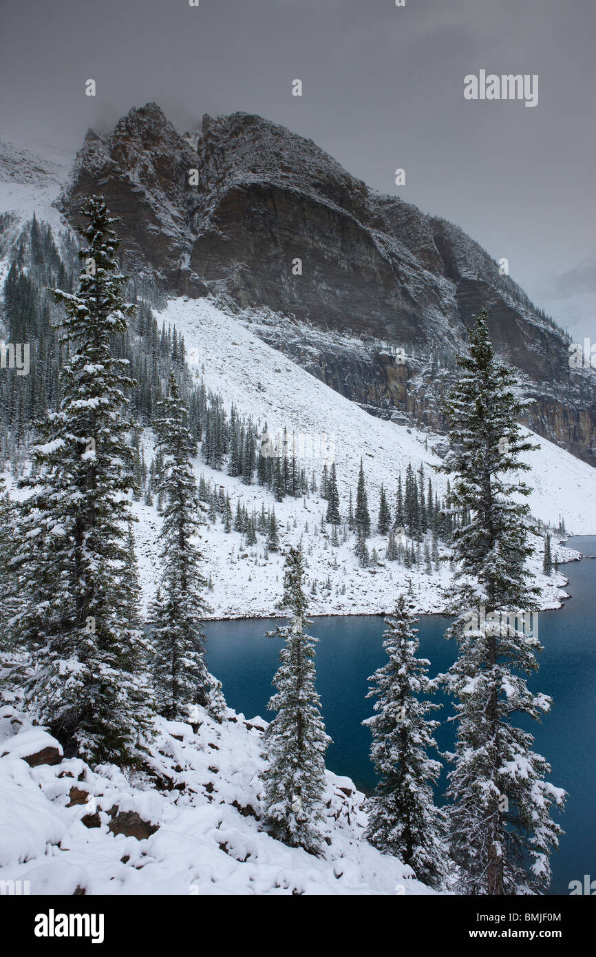 a fresh snowfall at Morraine Lake in the Valley of the Ten Peaks, Banff National Park, Alberta, Canada Stock Photo