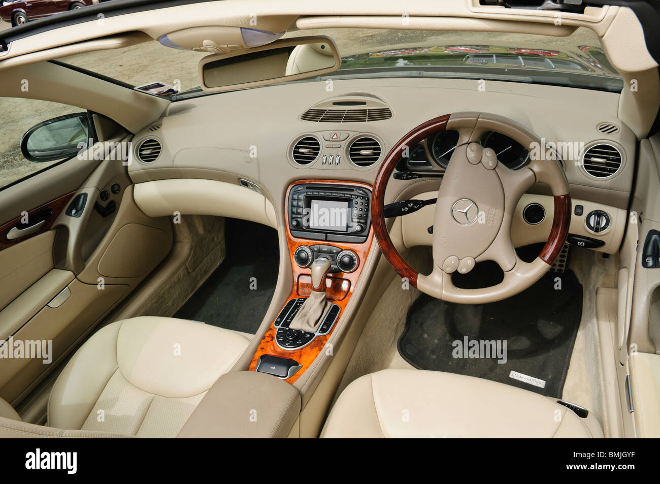 Interior of a 2009 Mercedes SL500 Stock Photo - Alamy