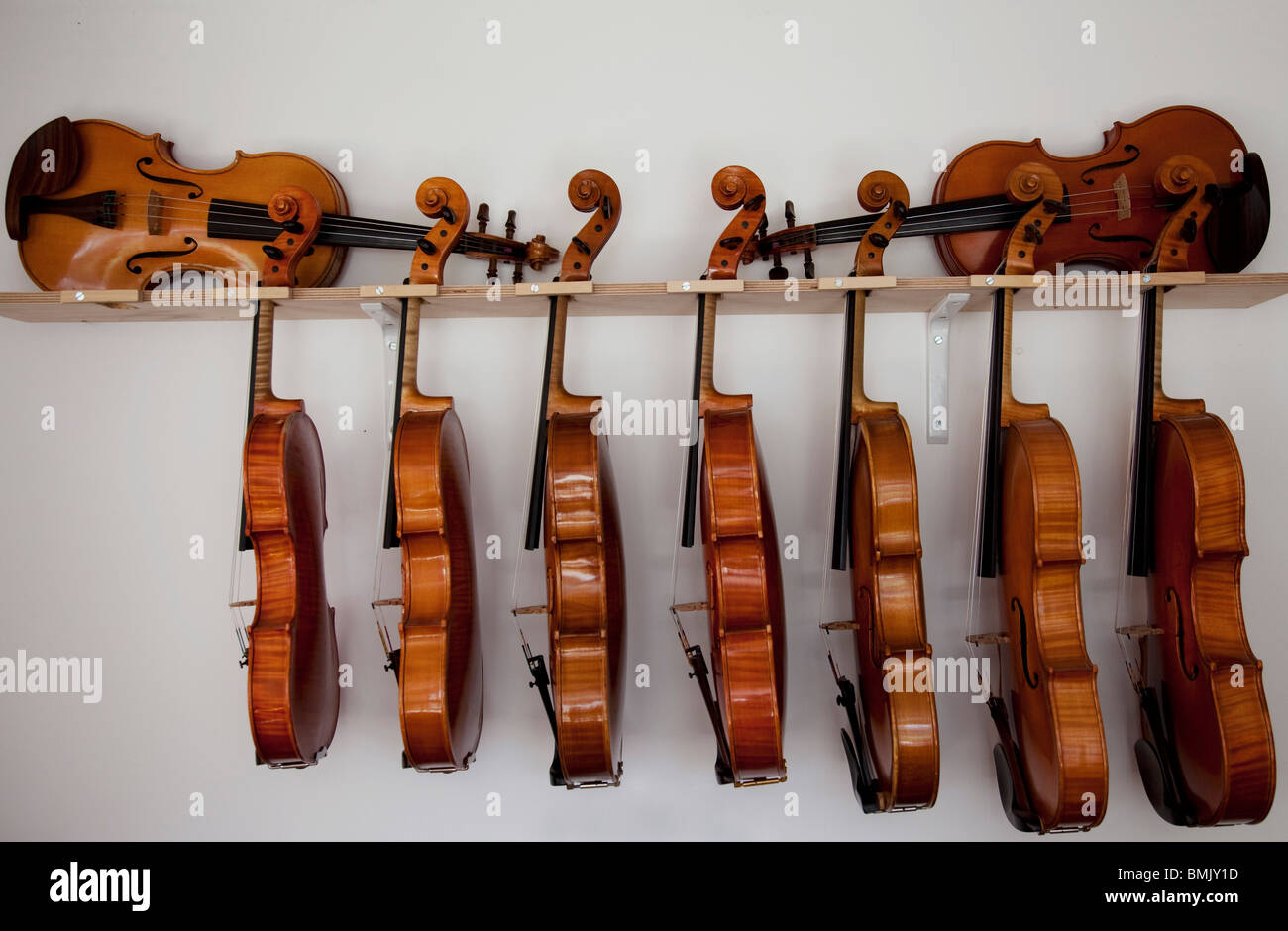 Violins hires stock photography and images Alamy