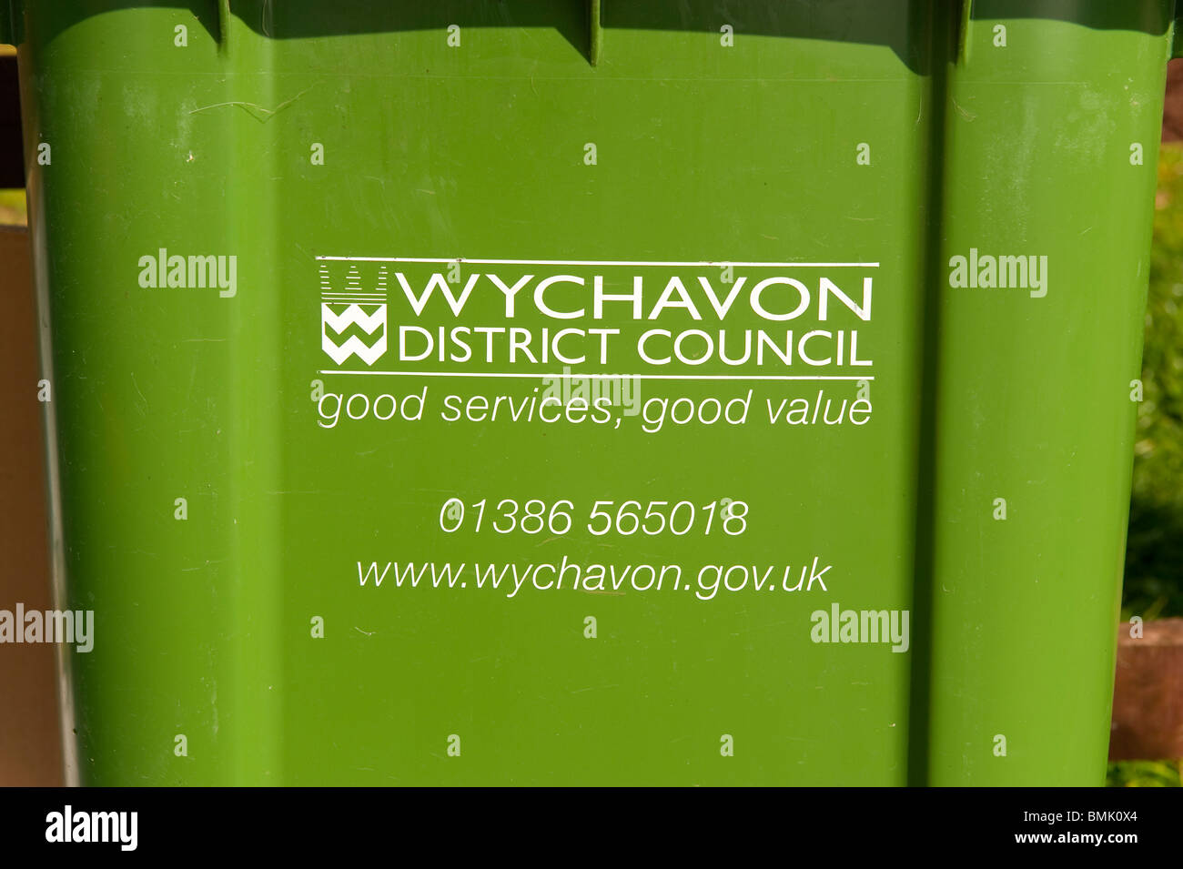 Wychavon District Council Recycling Wheelie Bin Stock Photo Alamy