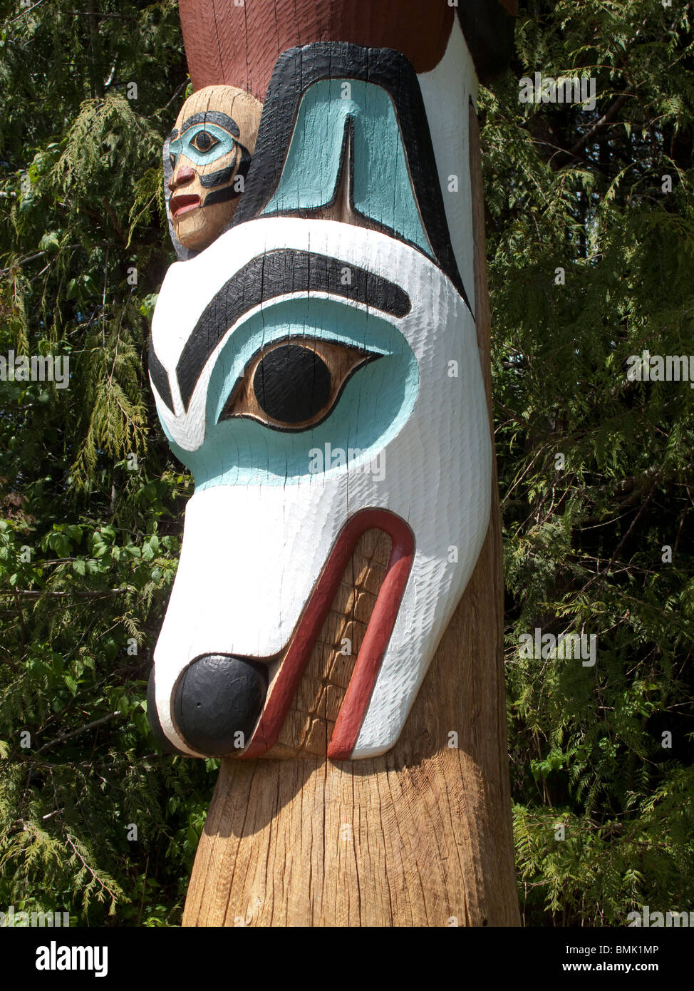 Totem Pole. Wolfs head. Ketchikan, Alaska Stock Photo - Alamy