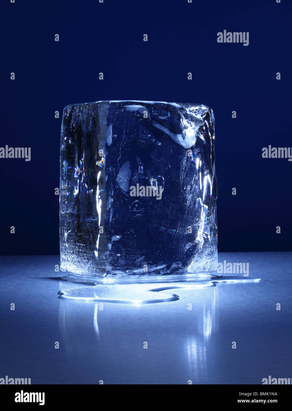 Large ice cube hi-res stock photography and images - Alamy