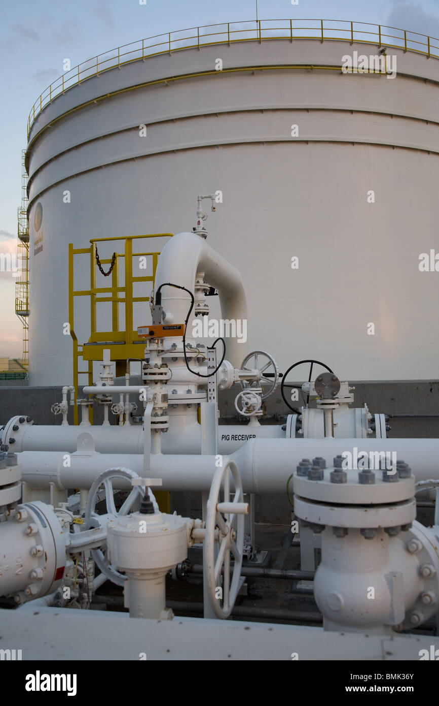 Petrochemical Oil Tank Farm tanks pipes industry Stock Photo Alamy