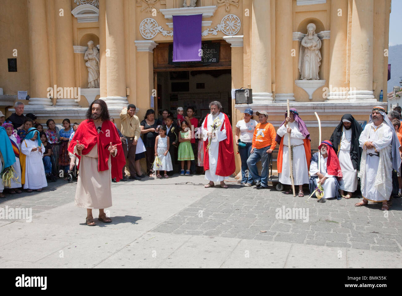 Antigua, Guatemala.  Volunteer Actors Re-enact Scenes from the Life of Jesus, Palm Sunday, Semana Santa. Stock Photo