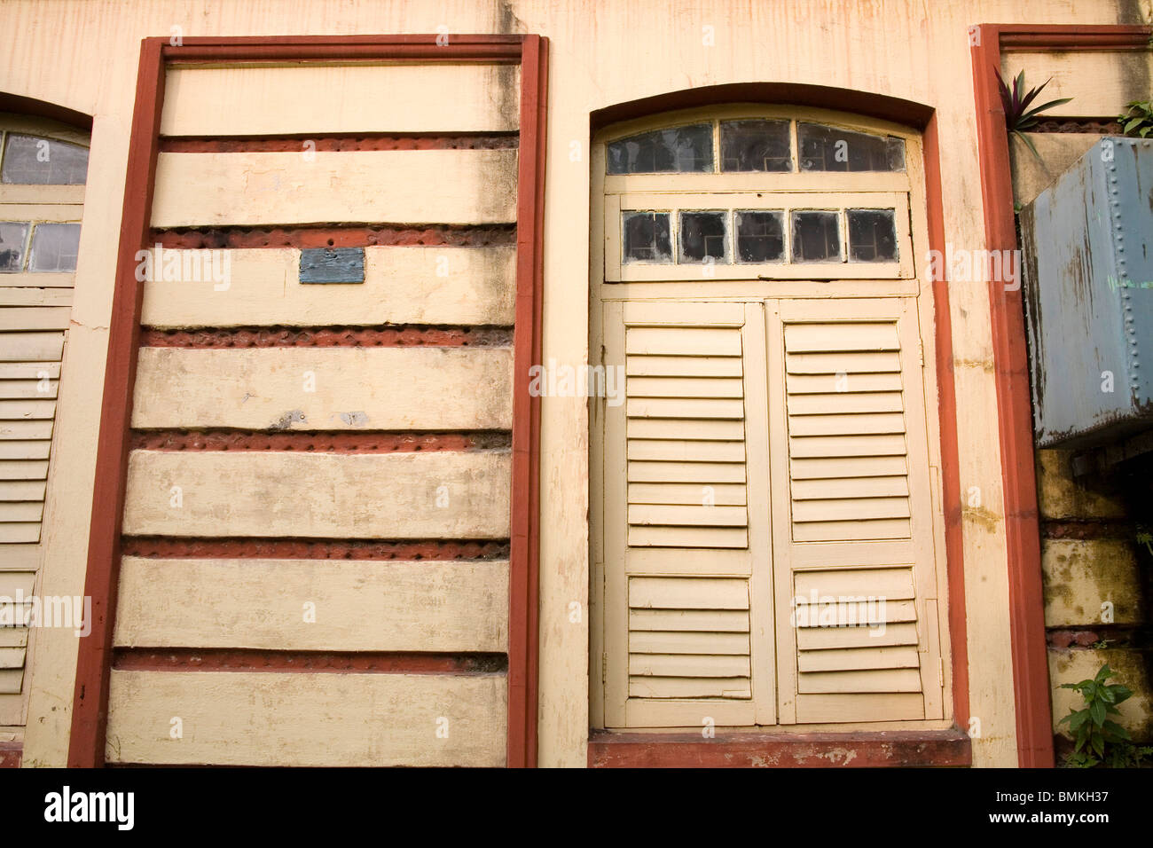 Old Bengali architecture window ; Calcutta now Kolkata ; West Bengal
