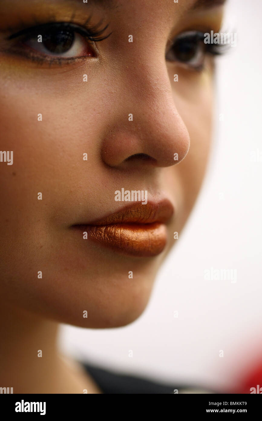 Asian girl portrait hi-res stock photography and images - Alamy