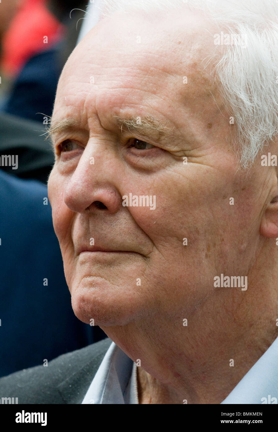 Tony benn demonstration hires stock photography and images Alamy