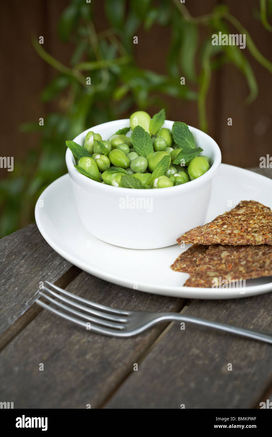 Broad bean, pea and mint salad Stock Photo Alamy