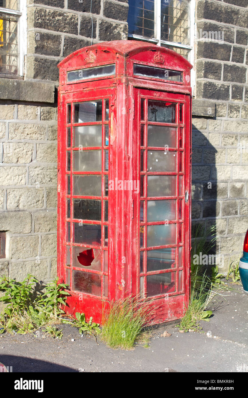 Decrepit English Telephone Box, Oxenhope, Yorkshire England Stock Photo