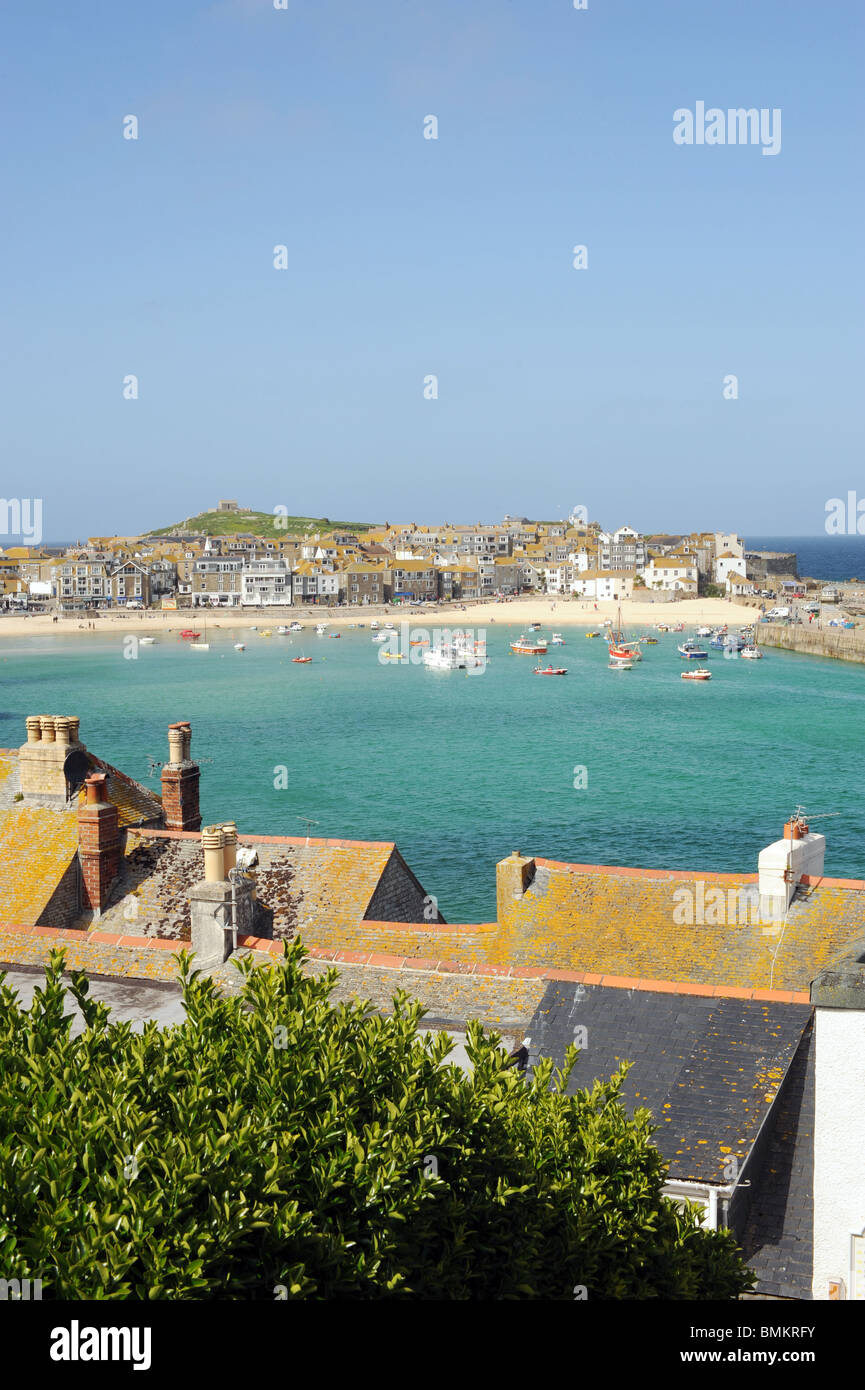 Steep steps leading to/from beach at Newquay, Cornwal .For climbing career  ladder, corporate ladder. Also housing ladder / property ladder, long climb  Stock Photo - Alamy