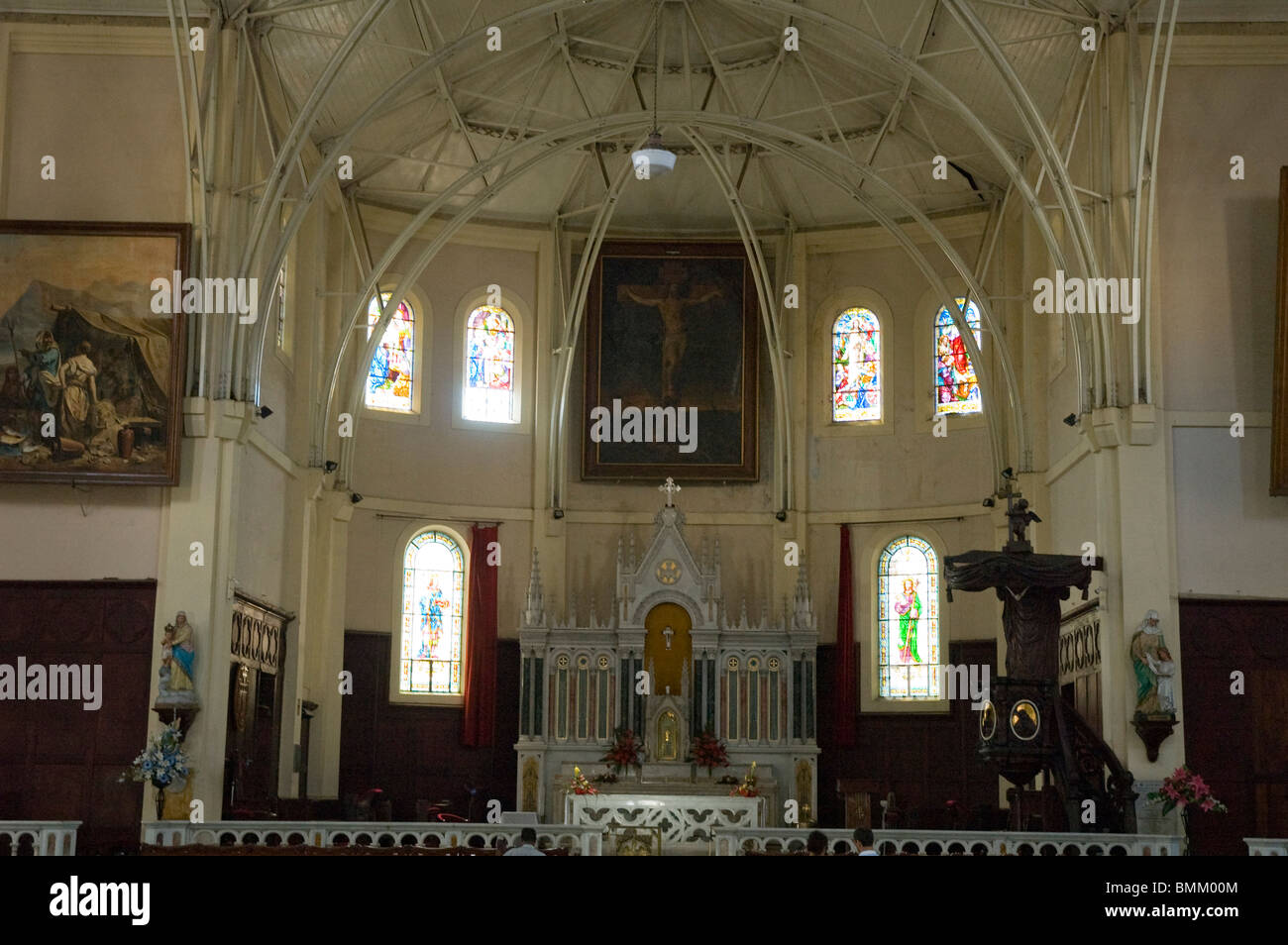 Catholic church africa altar hi-res stock photography and images - Alamy
