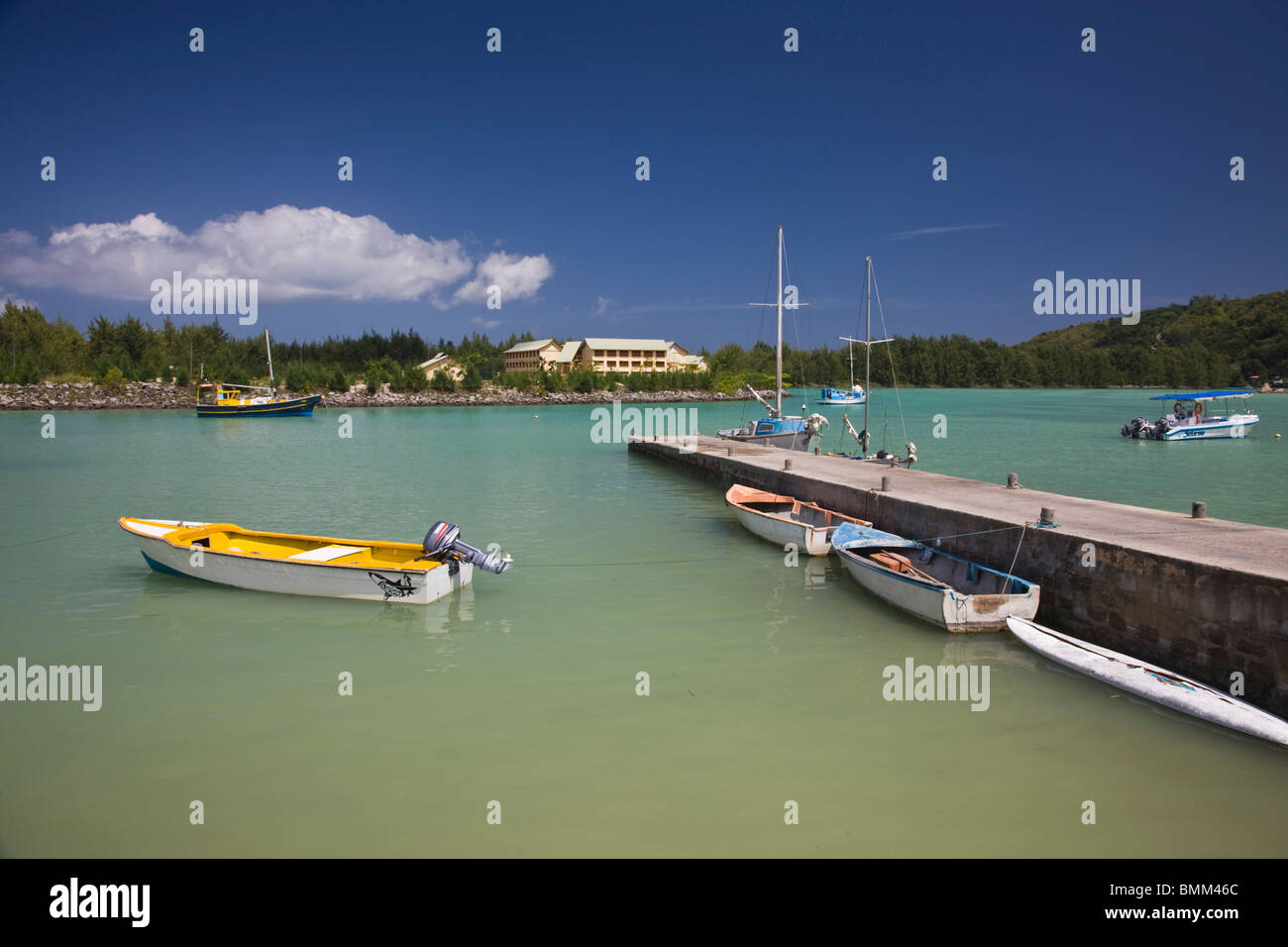 Seychelles, Praslin Island, Baie St. Anne bay Stock Photo Alamy
