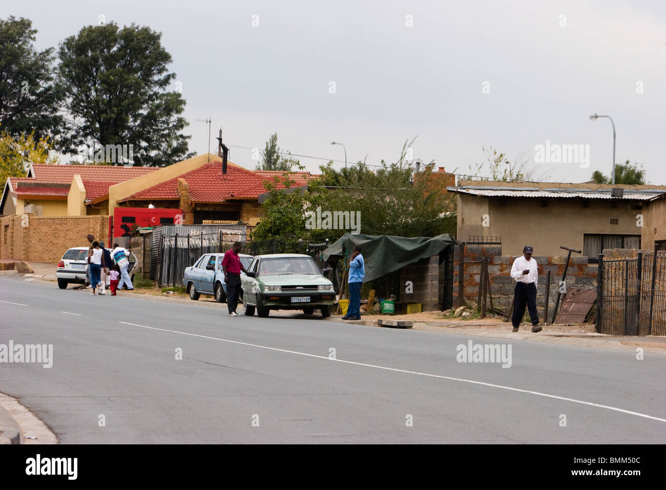 South Africa Johannesburg Street Scene In Soweto Stock Photo Alamy   South Africa Johannesburg Street Scene In Soweto BMM50C 