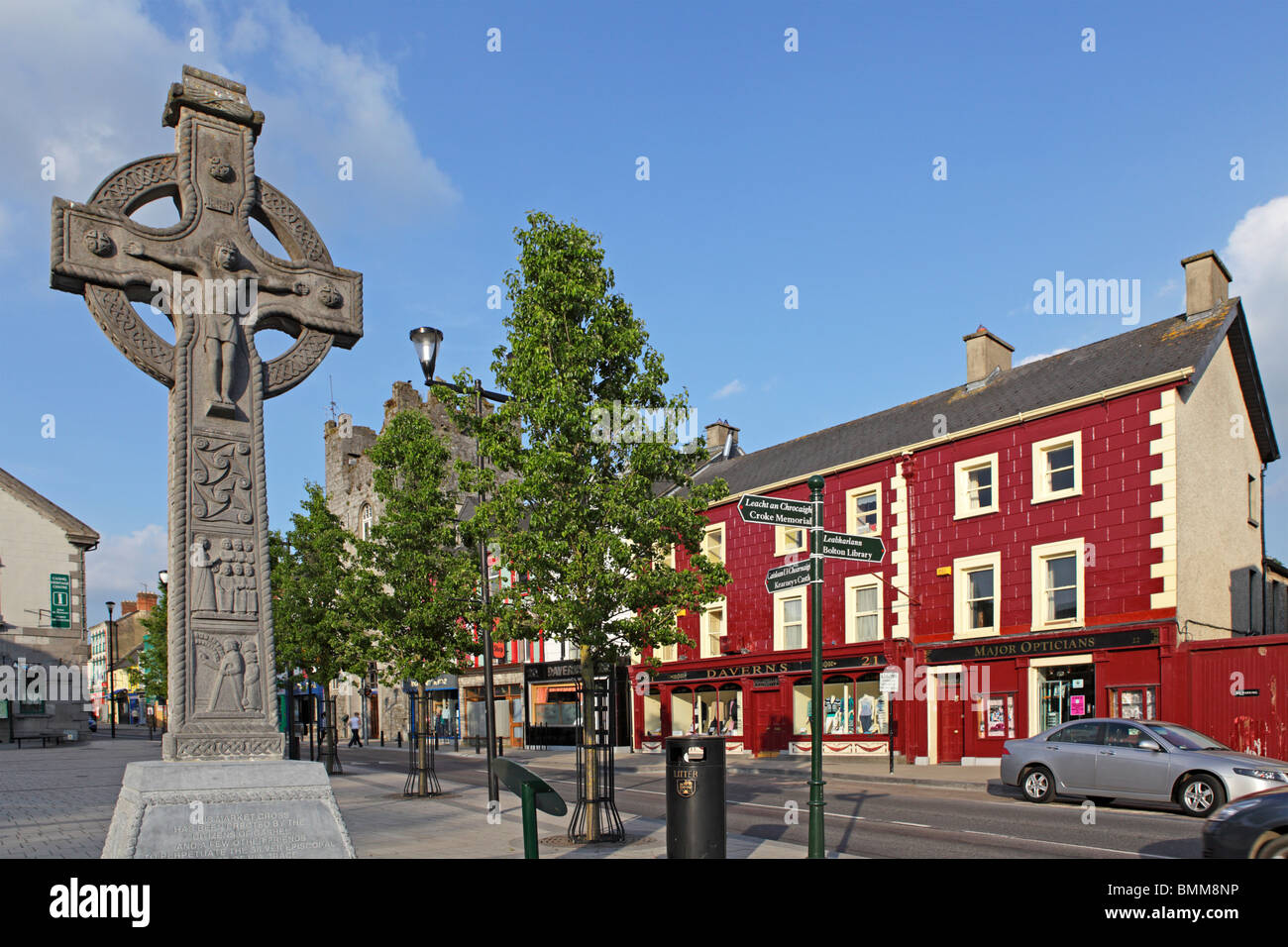 town centre of Cashel, Co. Tipperary, Republic of Ireland Stock Photo ...