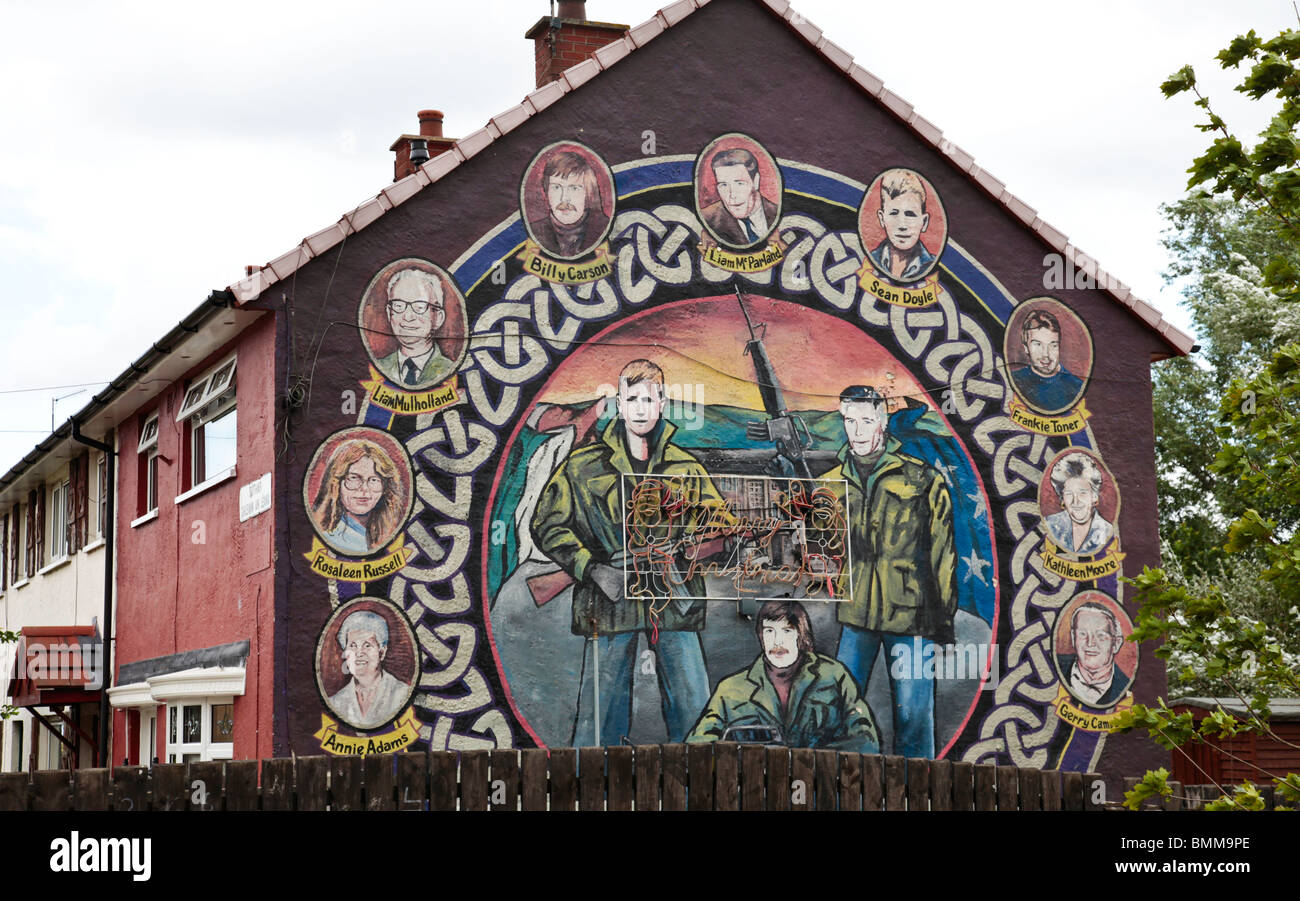 Mural in East Belfast showing nine murdered republicans. Armed portraits of Sean Doyle, Liam McParland and Billy Carson. Stock Photo