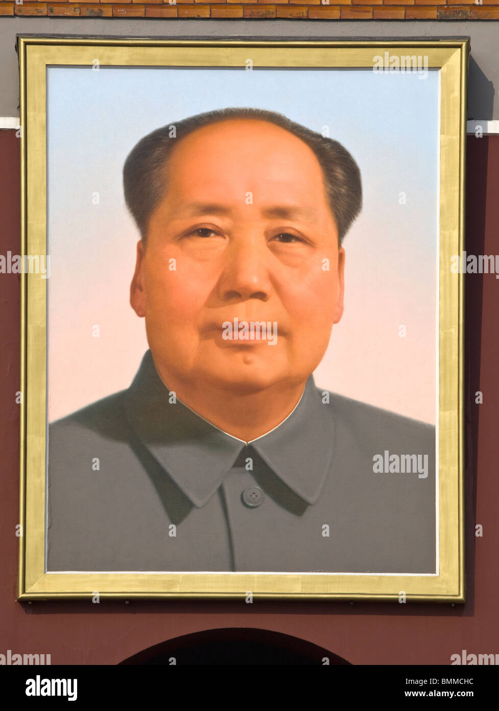 Painting of Chairman Mao at entrance to The Forbidden City Beijing Stock Photo