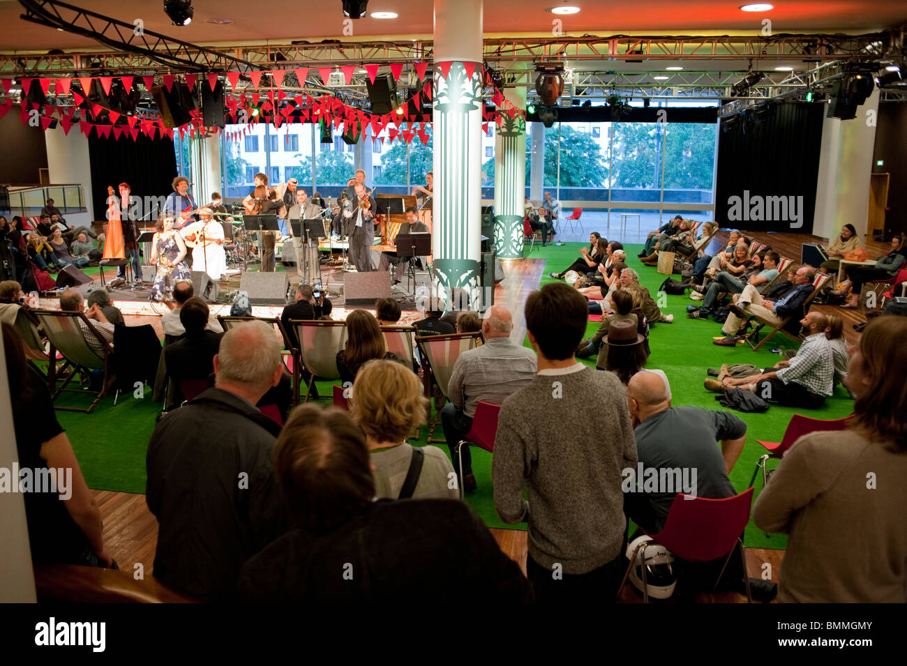 London, UK, Great Britain, Crowd, from Behind, Audience inside Royal