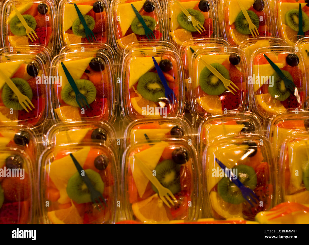 Plastic fruit display hi-res stock photography and images - Alamy