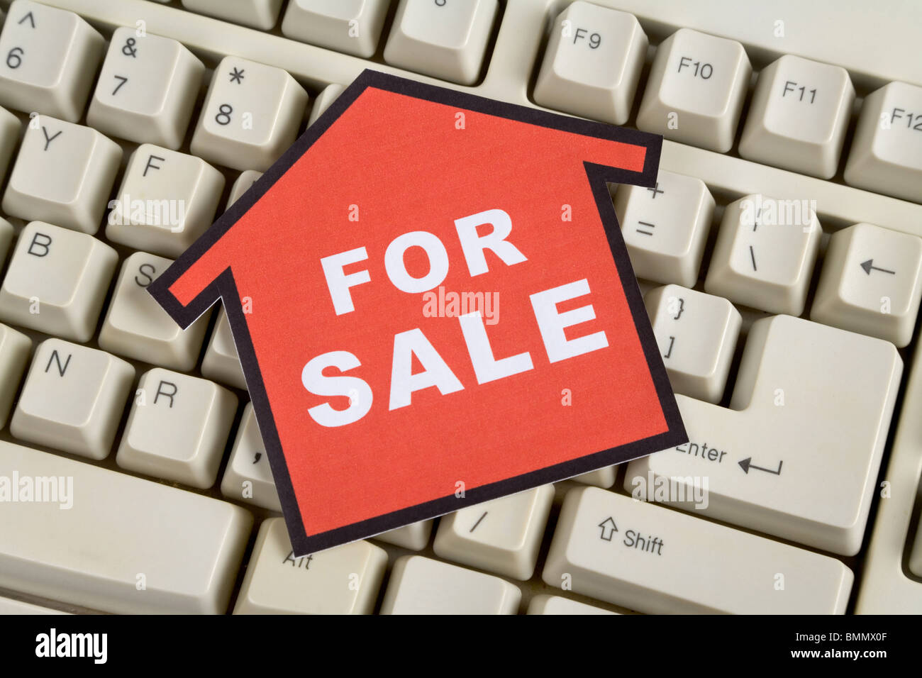 Computer sale sign hi-res stock photography and images - Alamy
