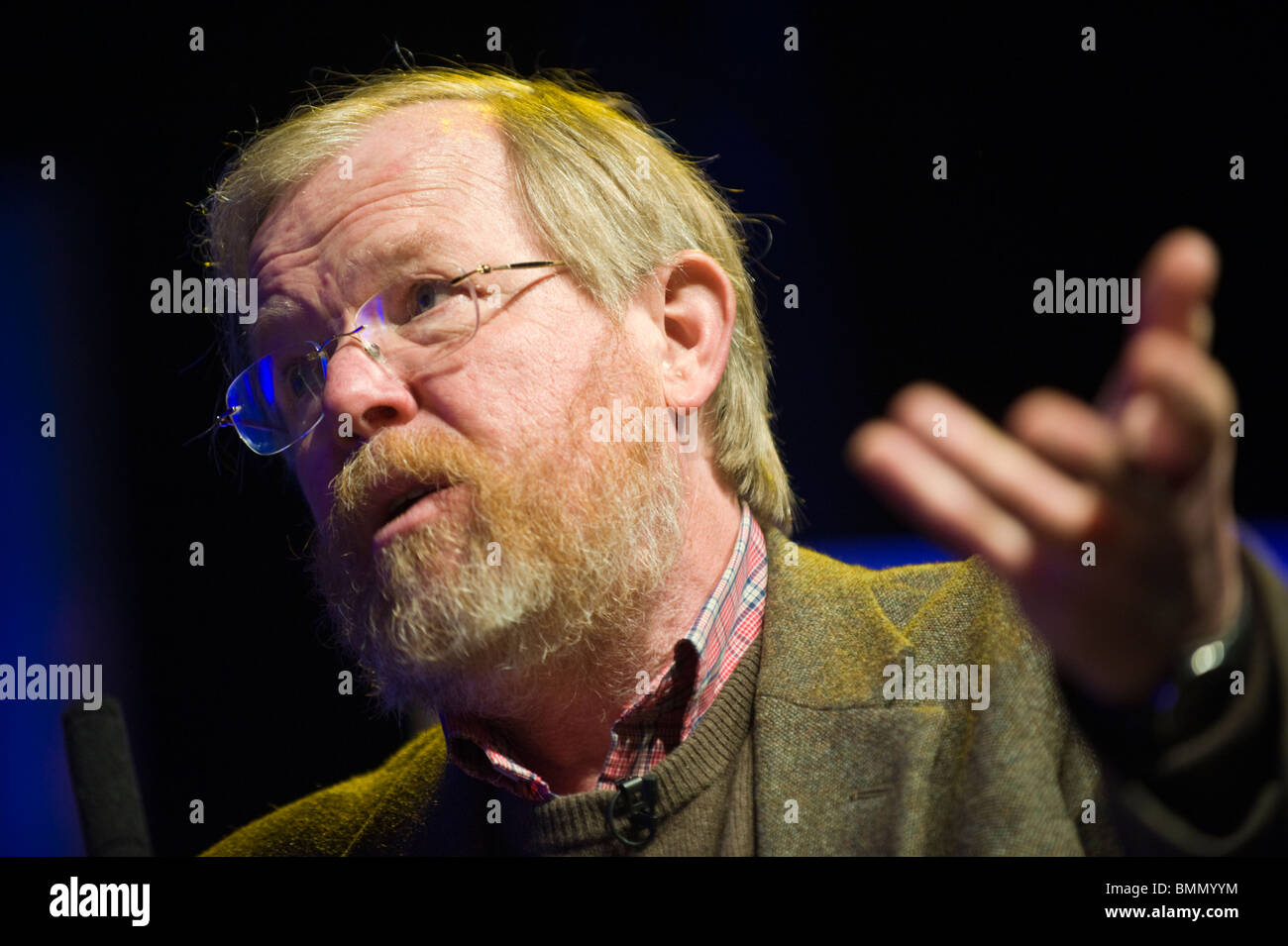 American travel writer Bill Bryson speaking on stage at Hay Festival 2010 Hay on Wye Powys Wales UK Stock Photo