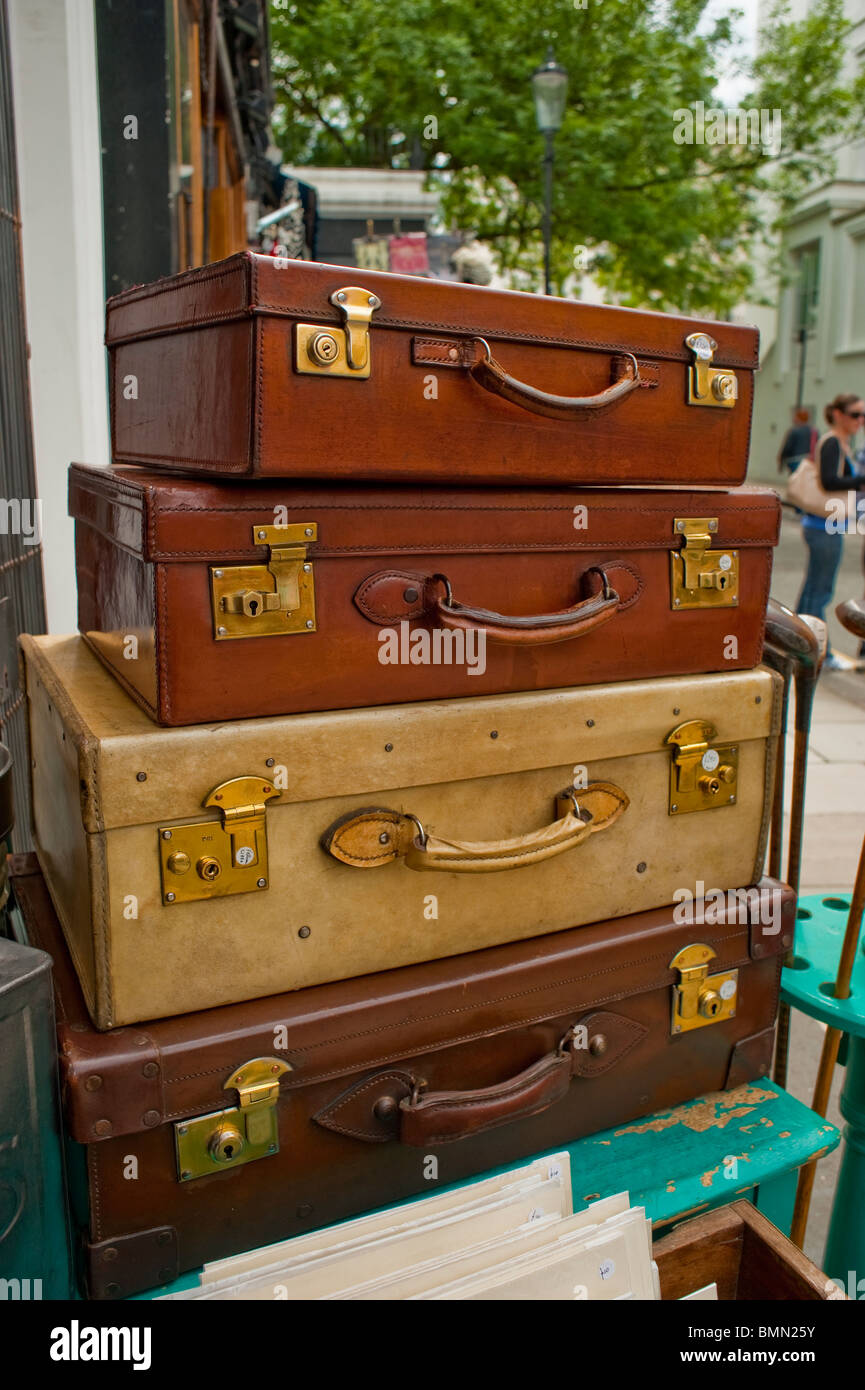 London, England, UK, Suitcase Display, Outside Local Thrift Store,  Portobello Road, second hand store Stock Photo - Alamy