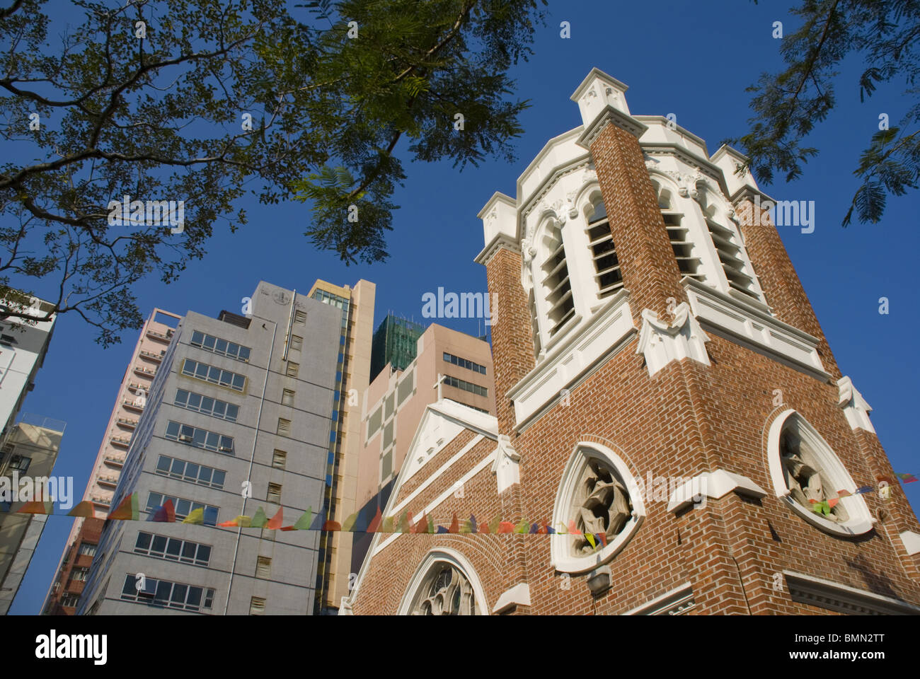 Nathan Road St Andrews Church & Highrise Stock Photo