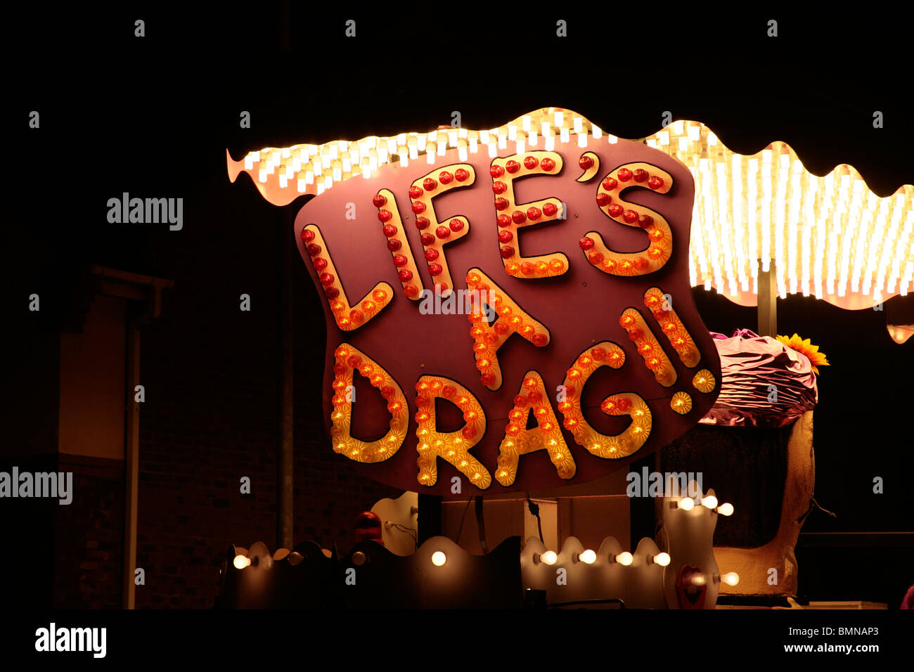 Carnival uk float hires stock photography and images Alamy