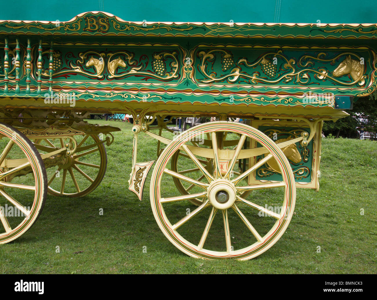 Gypsy wagon hires stock photography and images Alamy