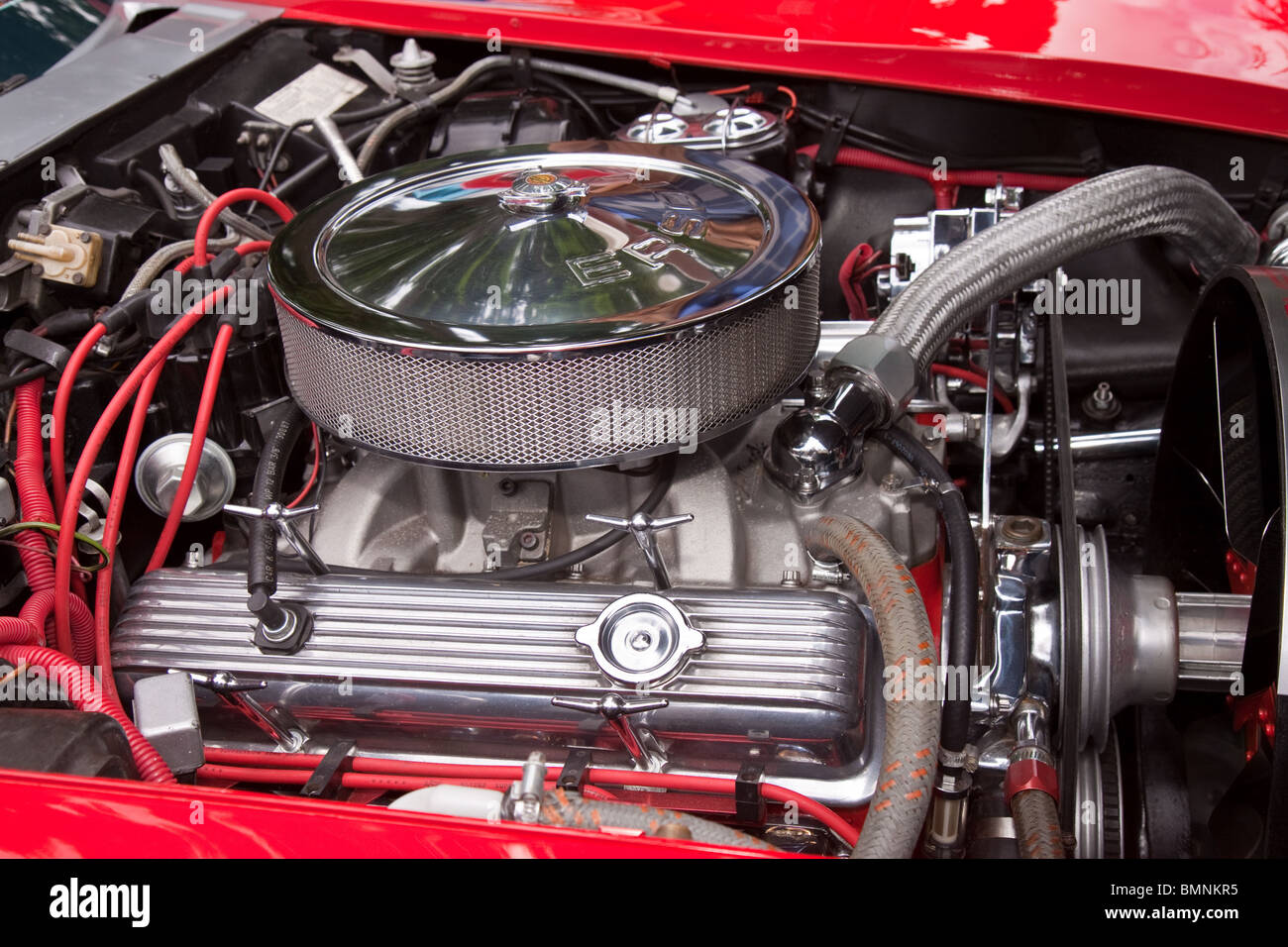 Engine compartment of a Corvette Stingray classic car Stock Photo - Alamy
