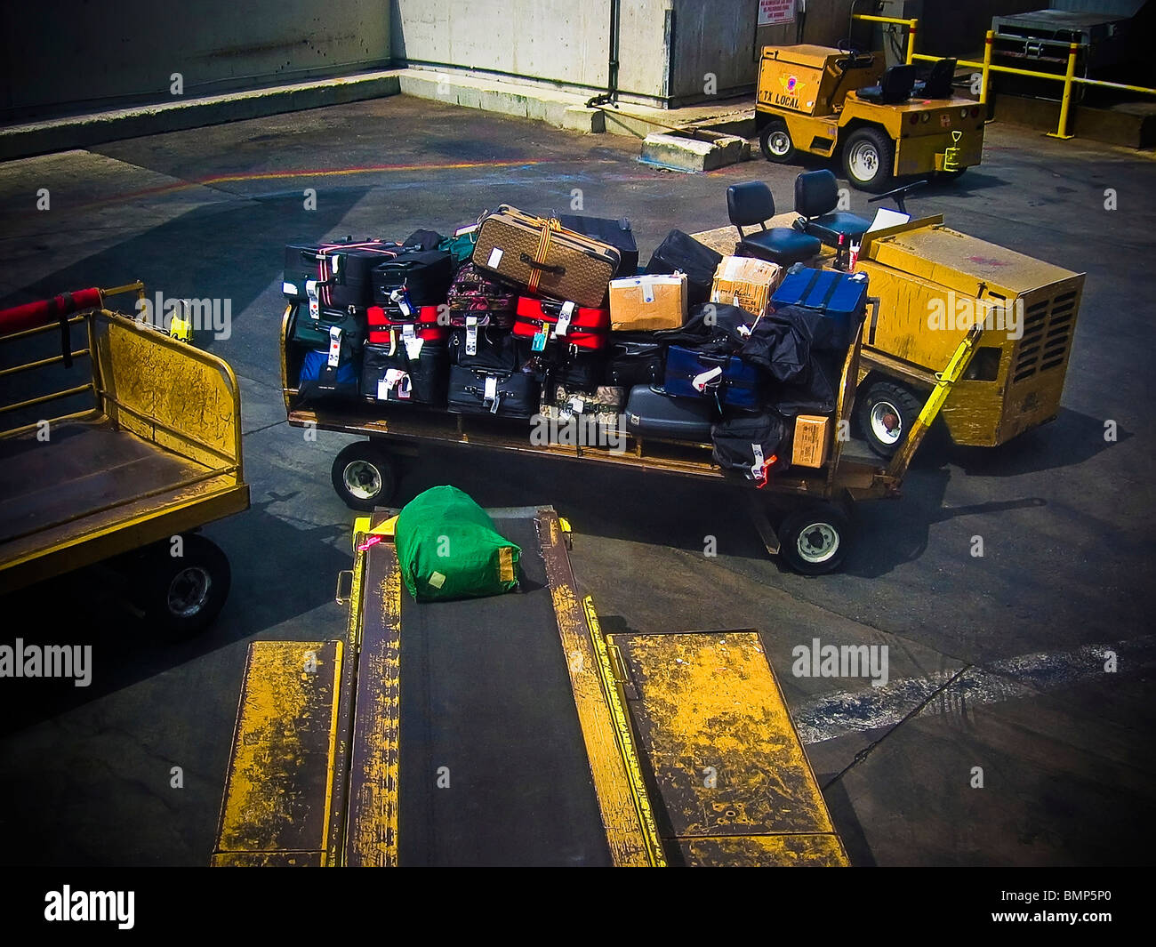 Los angeles airport baggage hires stock photography and images Alamy