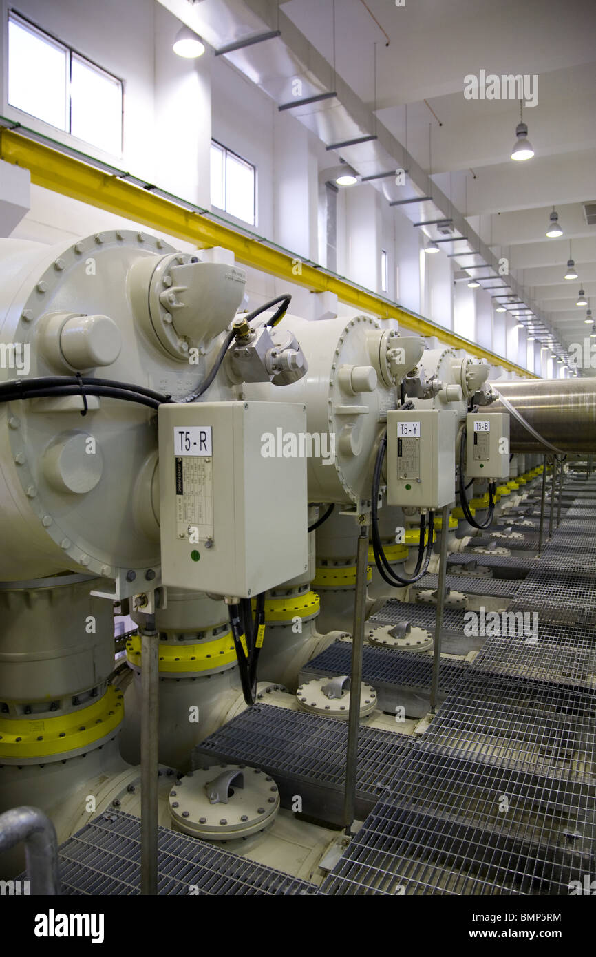 Power Plant generator room generators uae interior Stock Photo - Alamy