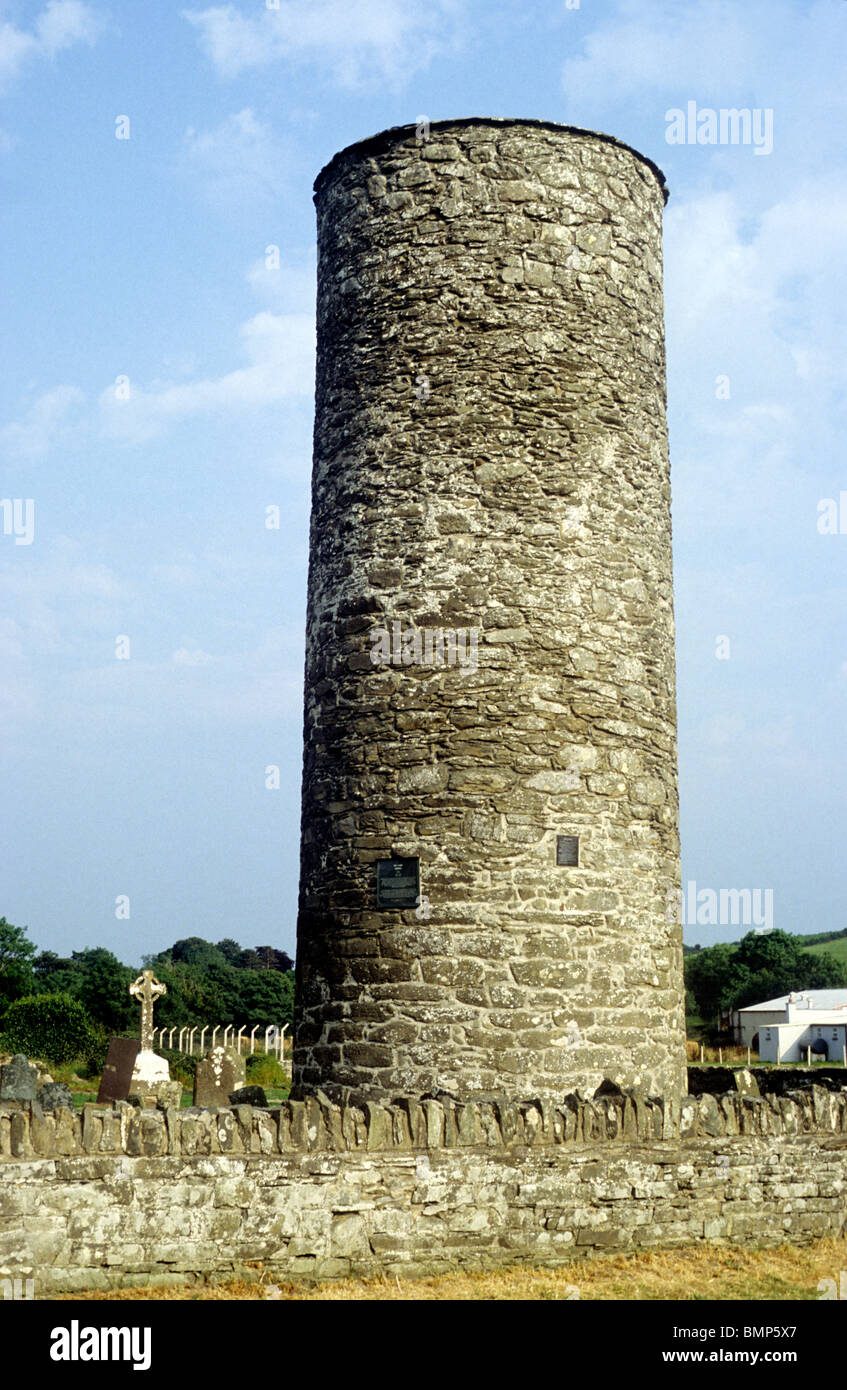Inishkeen Round Tower, County Monaghan, Ireland Eire Irish towers Stock ...