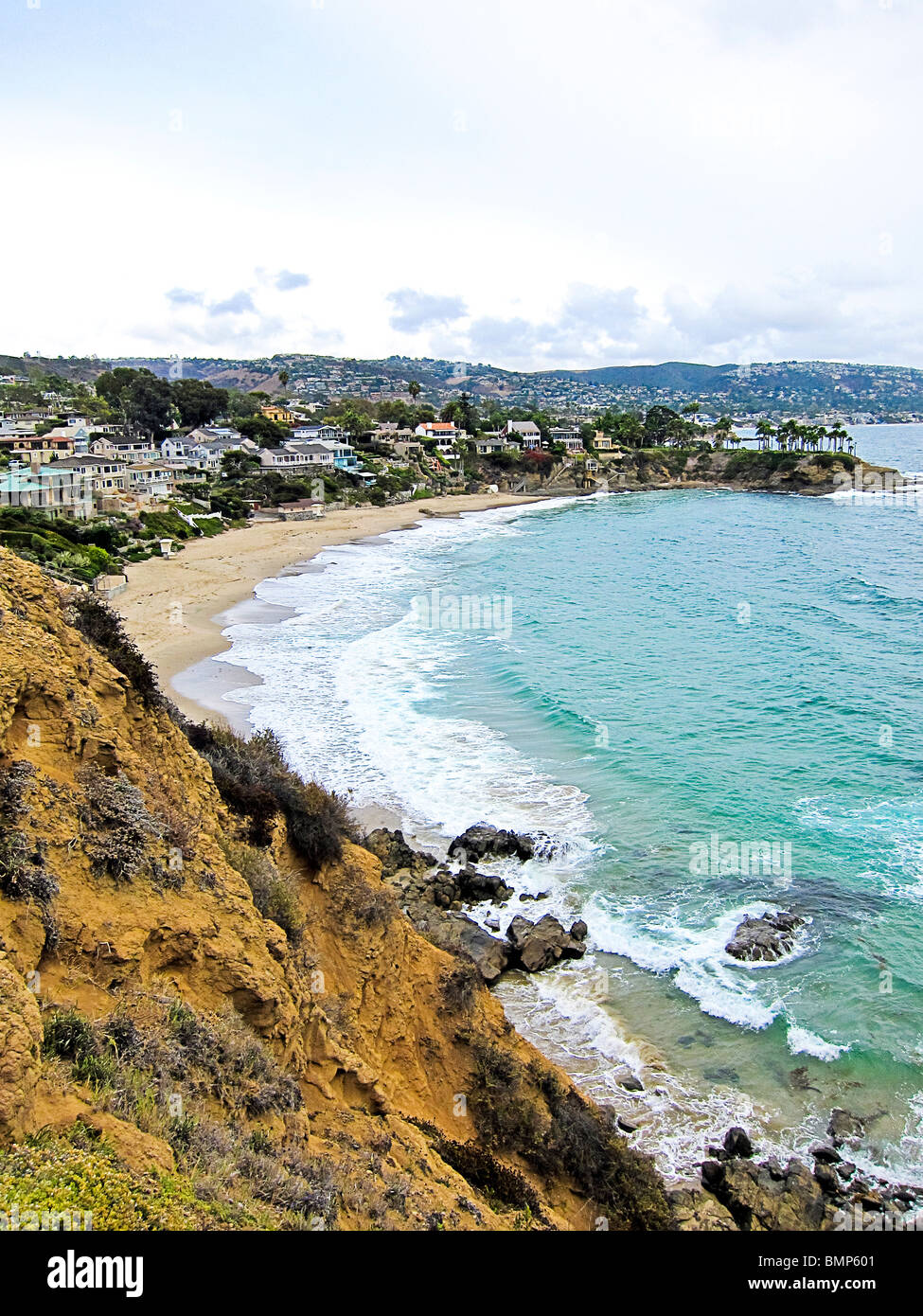 Shoreline and homes along Pacific Ocean in Laguna Beach, California ...