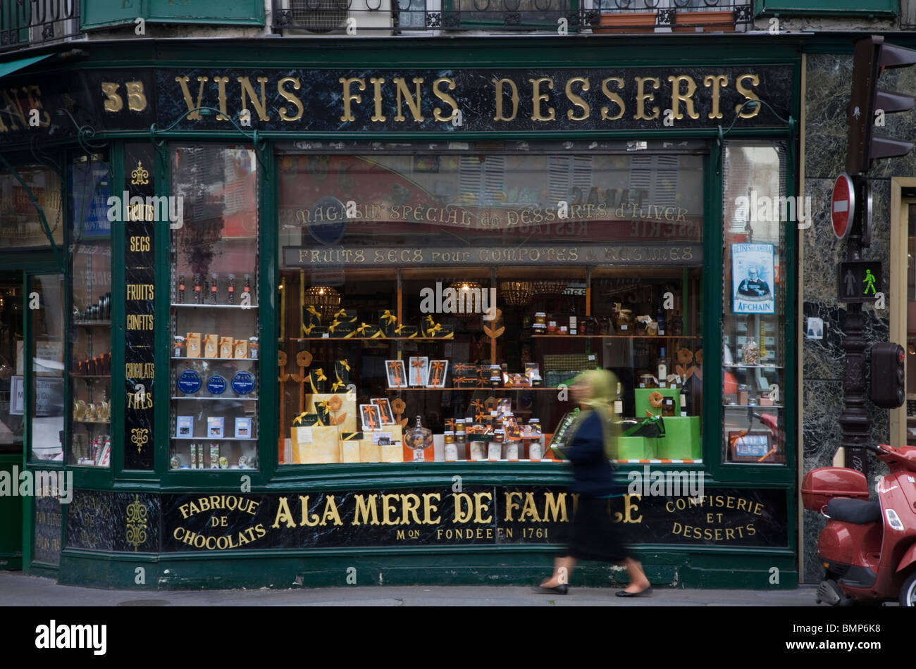 Dessert wines and candy shop, Paris Stock Photo
