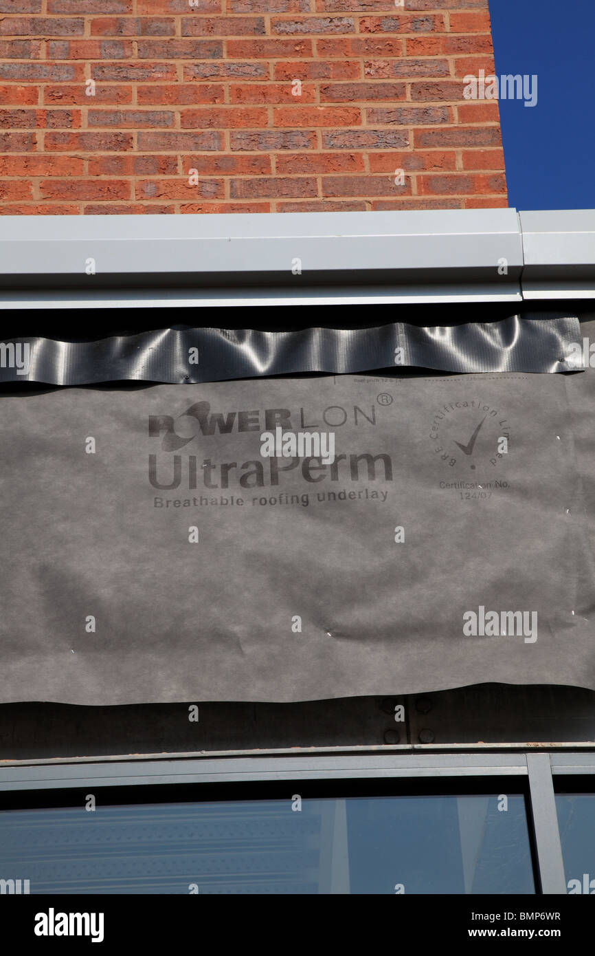 Powerlon Ultraperm roof underlay is a high performance, hydrophobic, ultra  permeable breather membrane Stock Photo - Alamy