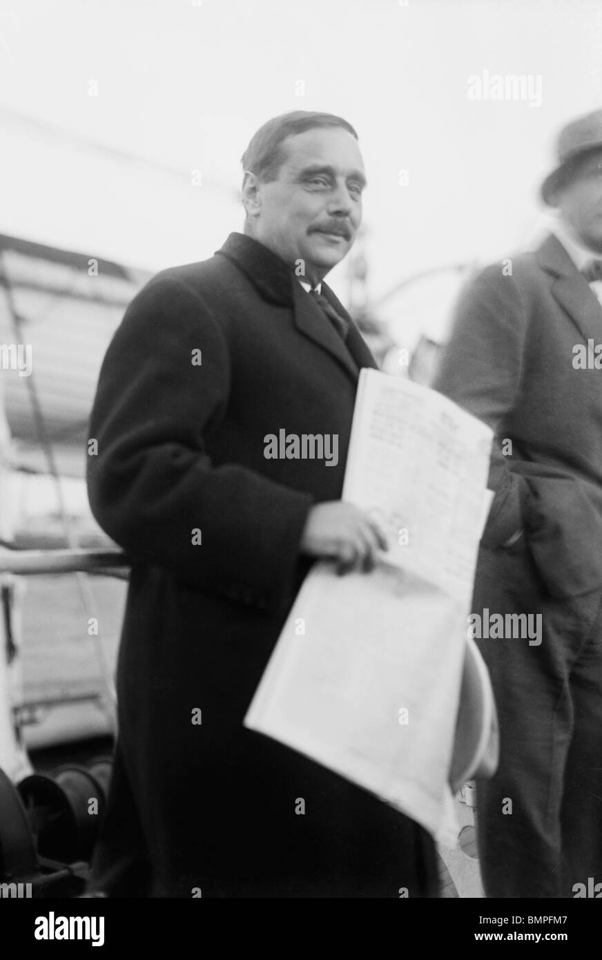 Undated photo of H G (Herbert George) Wells (1866 - 1946) - English author of The War of the Worlds and The Time Machine. Stock Photo