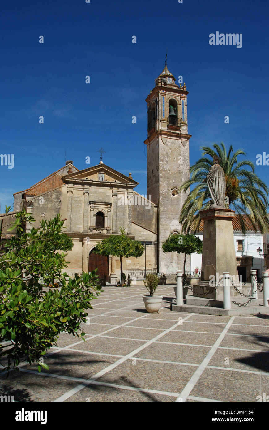 Church (Iglesia de Santo Domingo de Guzman) in the Plaza Alcalde Jose Gonzalez, Bornos, Cadiz Province, Andalucia, Spain. Stock Photo