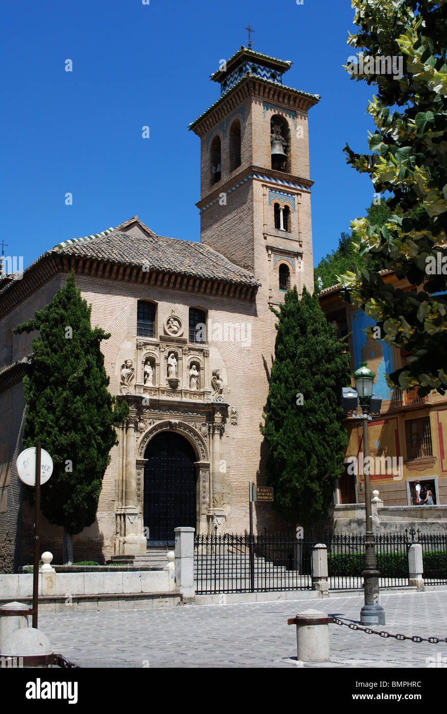 Iglesia (Church) Santa Ana in La Plaza Nueva, Carrera del Darro, Albaicin District, Granada, Granada Province, Andalucia, Spain. Stock Photo