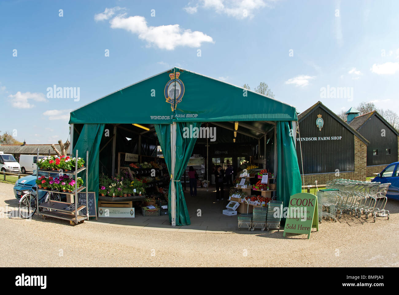 Windsor Farm Shop, Old Windsor Stock Photo Alamy