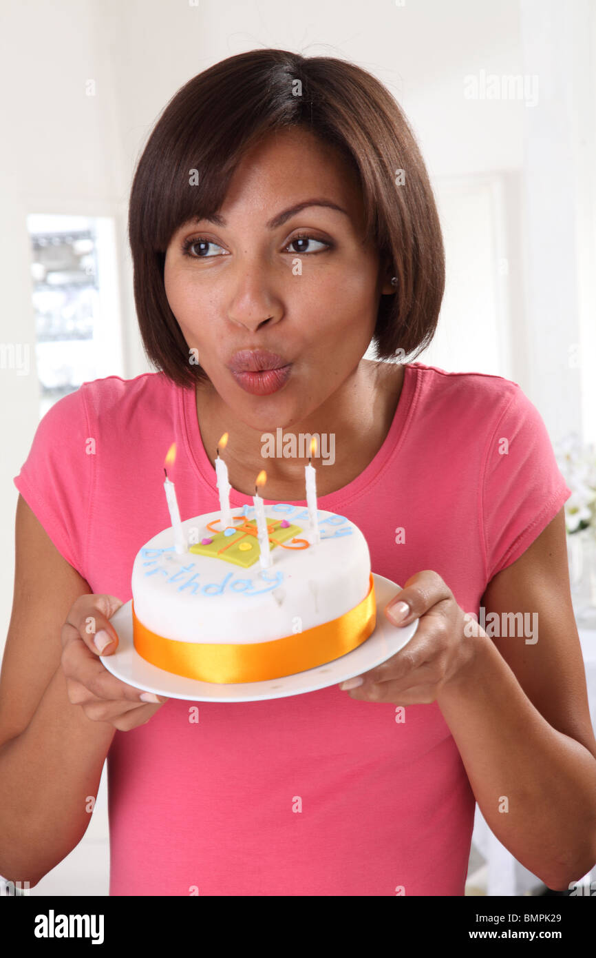 Birthday candles and cake hires stock photography and images Alamy