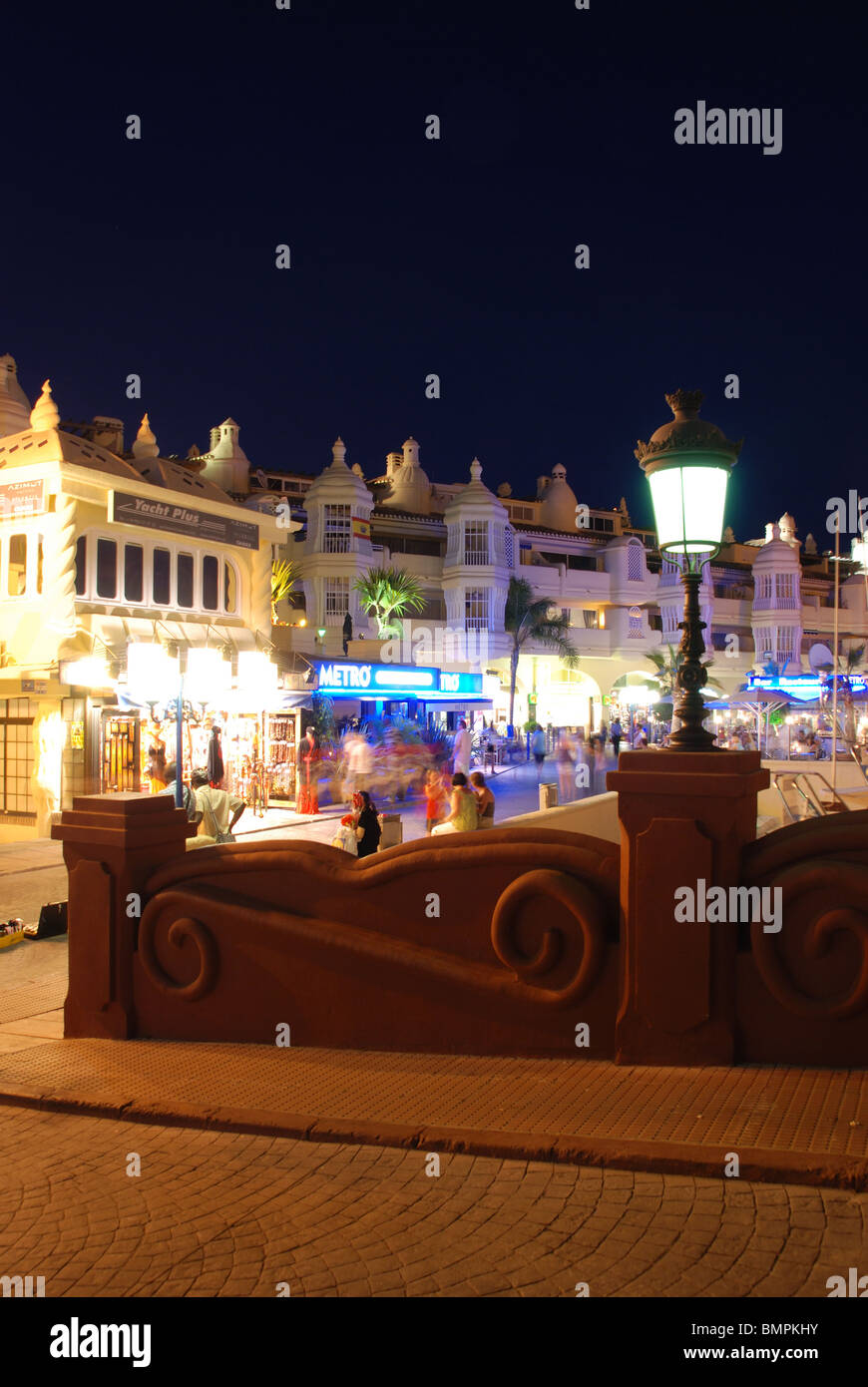 Benalmádena nightlife hires stock photography and images Alamy