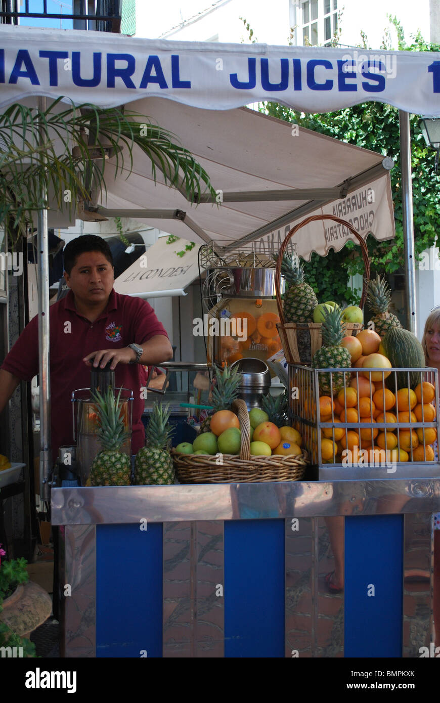 Fruit juice stall hires stock photography and images Alamy